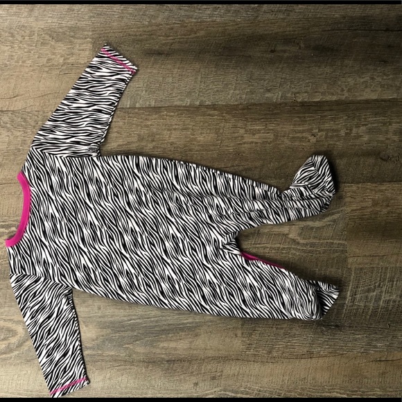 🌈5/$20 Juicy Couture footsie - Picture 3 of 5